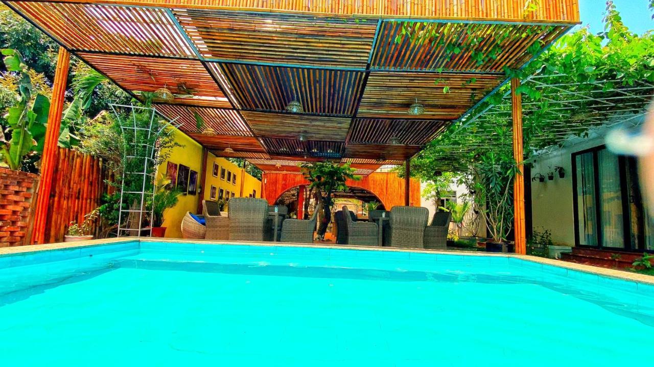 Commander Lodge Phong Nha Bagian luar foto