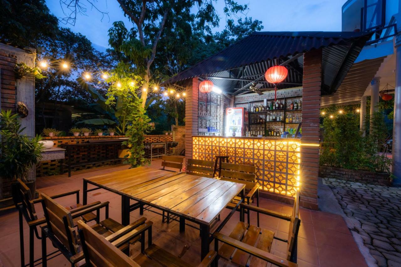 Commander Lodge Phong Nha Bagian luar foto